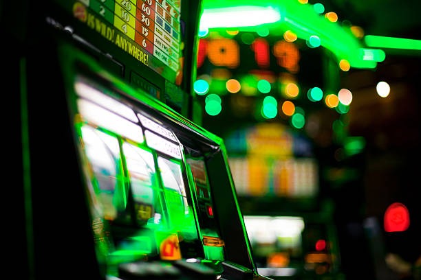 Three Card Poker live dealer table showing player cards and betting positions